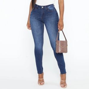Fashion Nova Naomi Classic Skinny Jeans